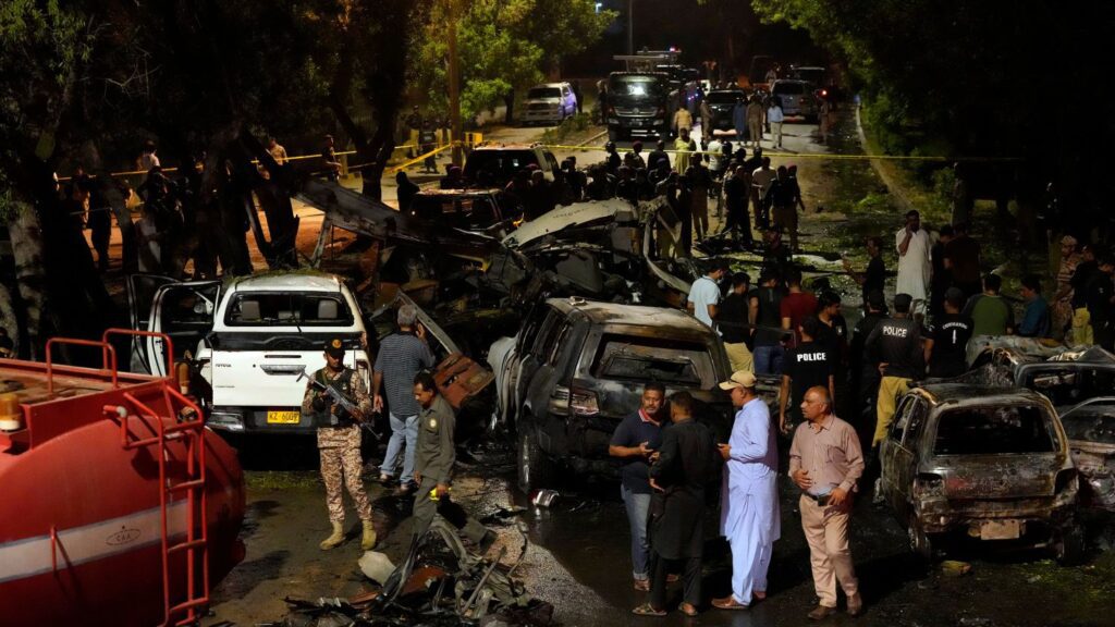 Karachi airport
Blast
